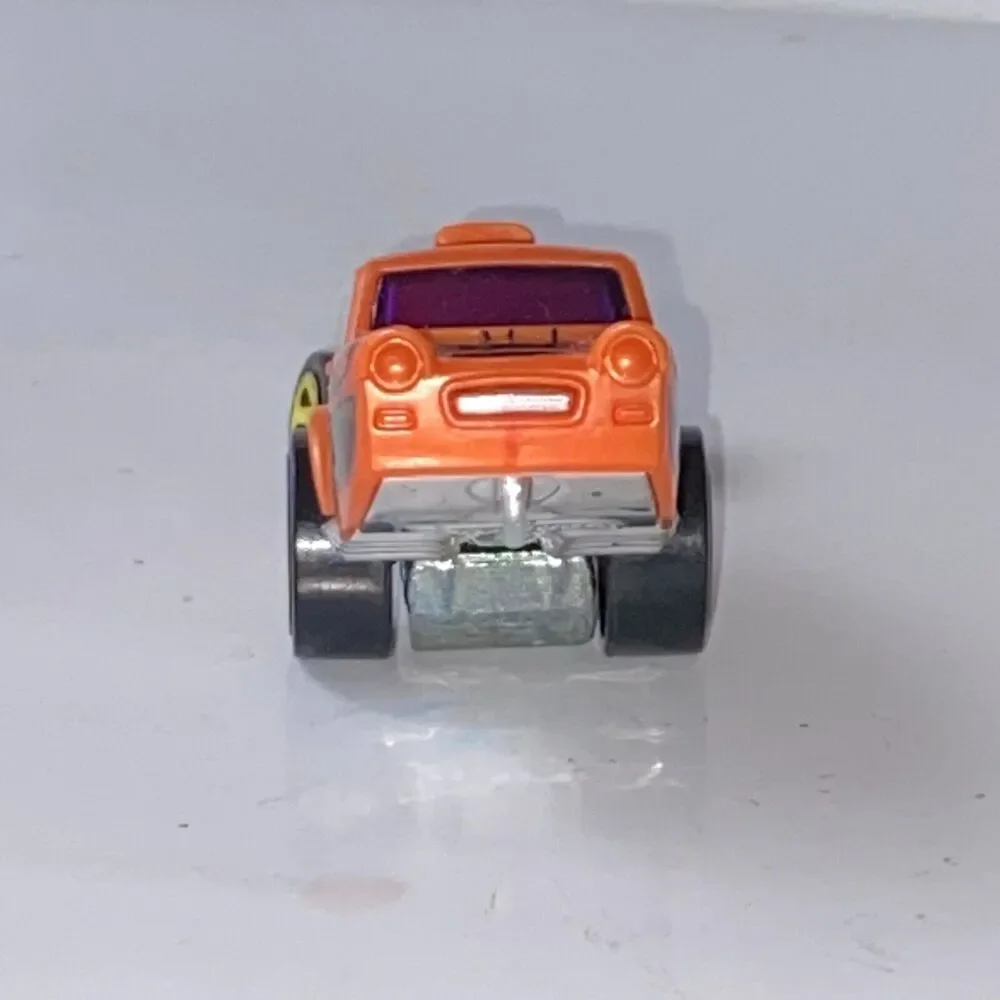 Hot Wheels Poppa Wheelie 1/5 Diecast Van 5/365 Holiday Racers 2013 Halloween